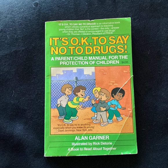 VTG “ It’s O.K. To Say No To Drugs Paperback Book! - Picture 1 of 6